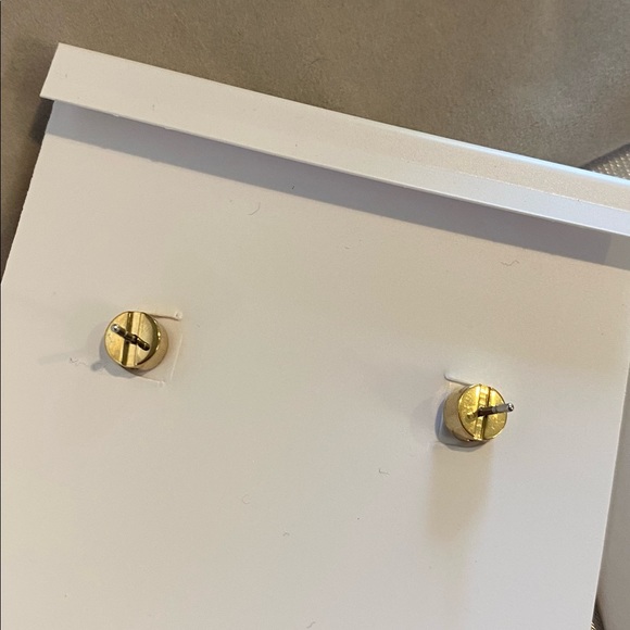NEW AUTHENTIC MICHAEL KORS FULTON LOGO STUD GOLD MK EARRINGS MKJ1666710 - Picture 2 of 3